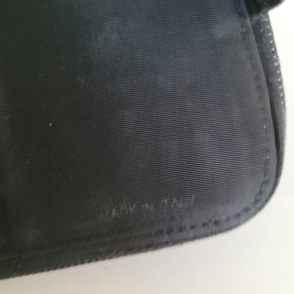 PRADA Tessuto Nero Black Logo Plate Wallet Medium Envelope Medium Nylon Zippy - Picture 5 of 13